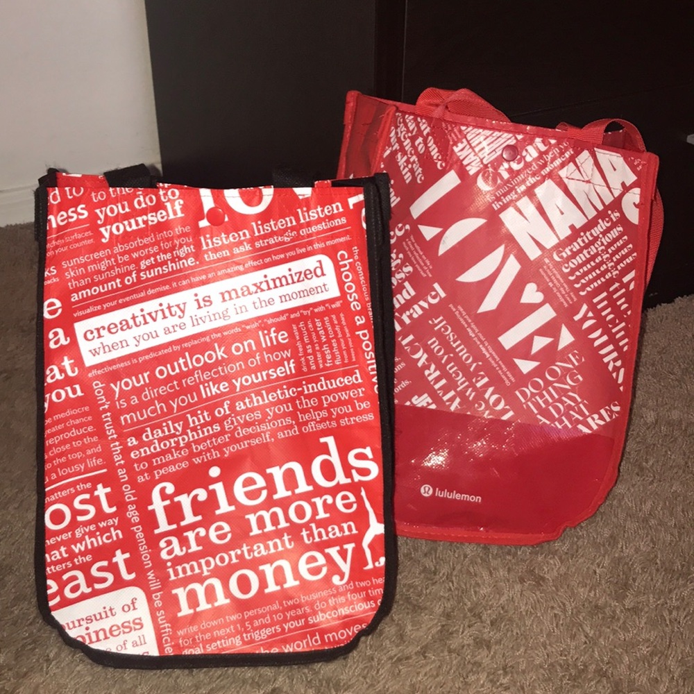 Lululemon tote